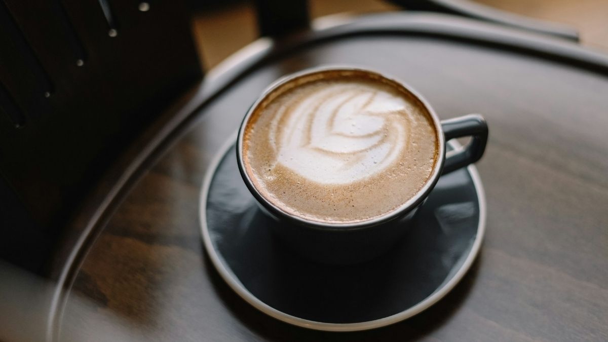 Kava, kavica, barista, kafić