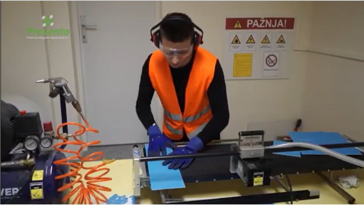 Sigurnost, zaštita, strani radnici, nepalski jezik, video