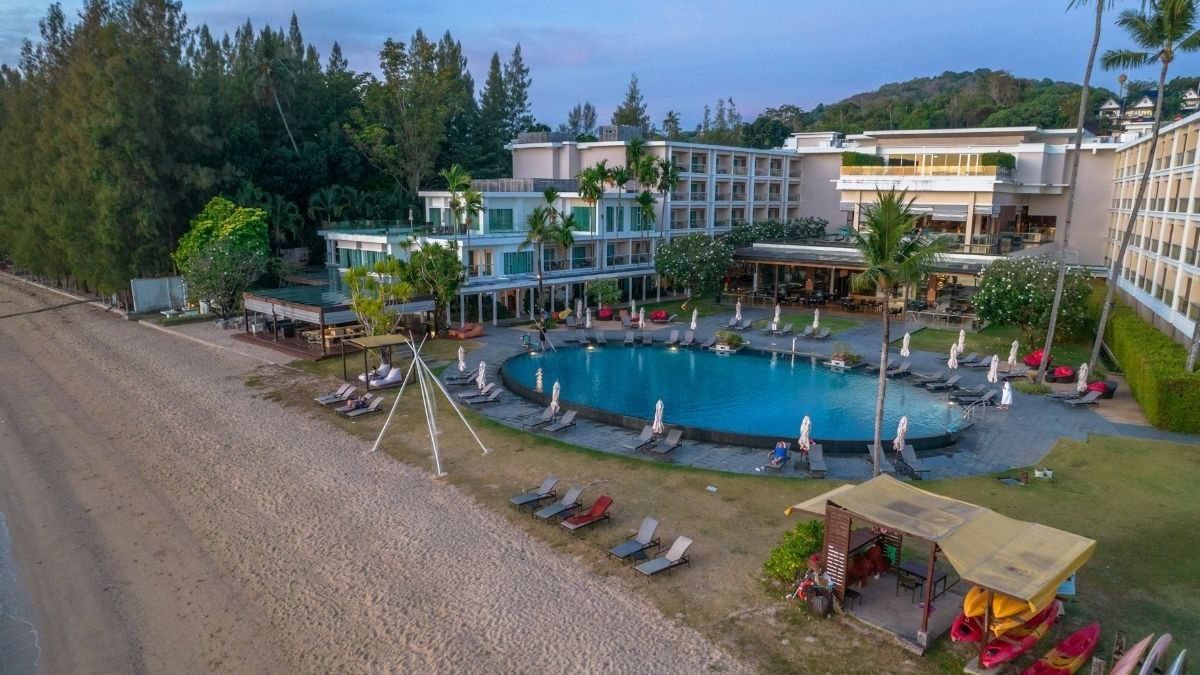 Hotel, ležaljke, sezona, planine, bazen, natječaj za posao