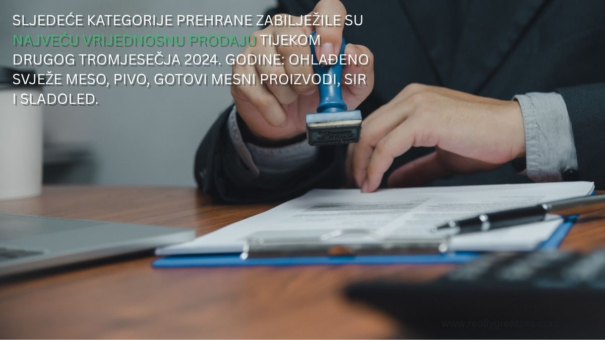 Poslovni čovjek udara žig na dokumente, prodaja svakodnevnih namirnica