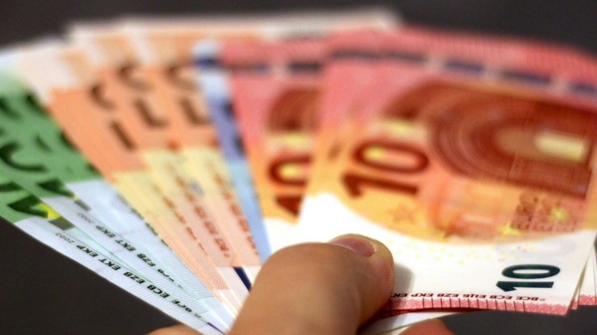 Euro, plaća, prosječna plaća Pexels
