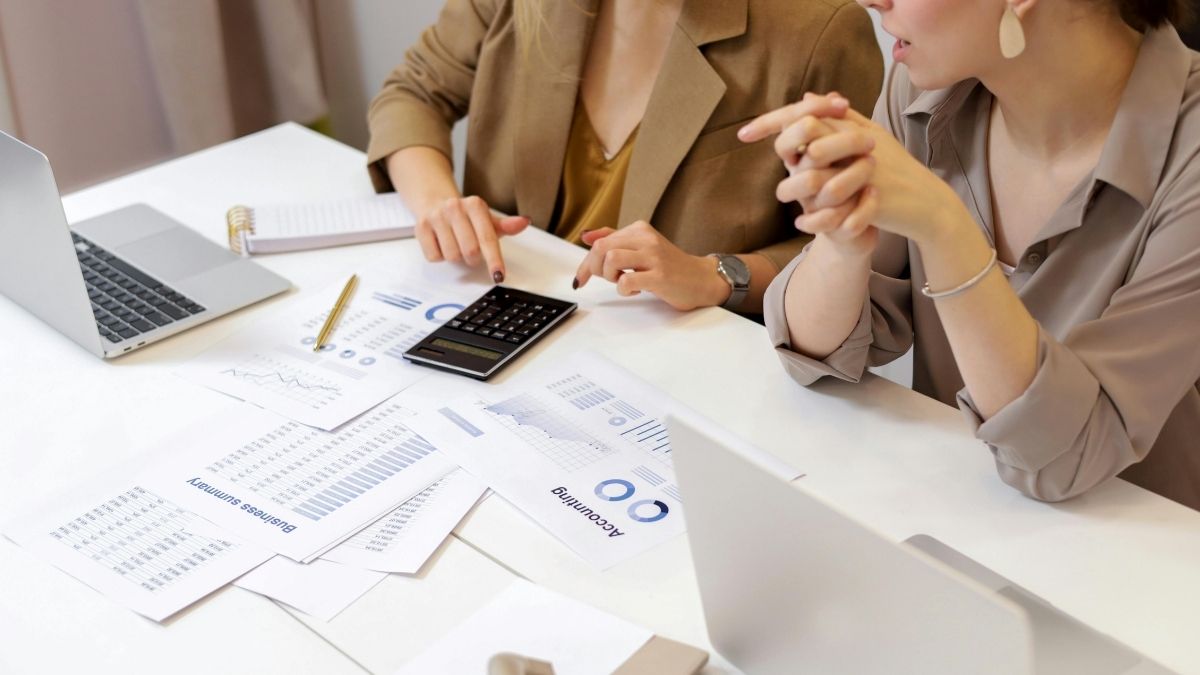 Financije, računovodstvo, obračun plaća, prekvalifikacija, Pexels