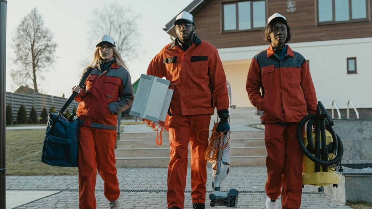 Obrt za čišćenje, tri čistača Pexels