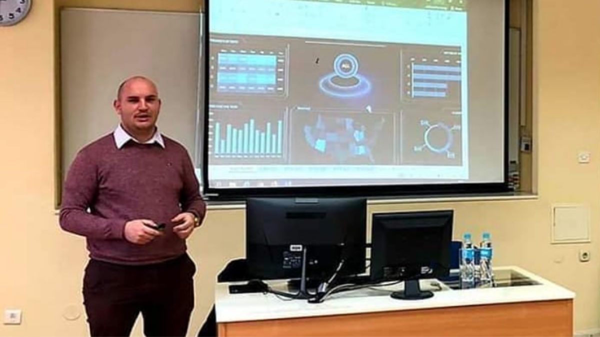 Predavanje na fakultetu, Instagram profil Luka