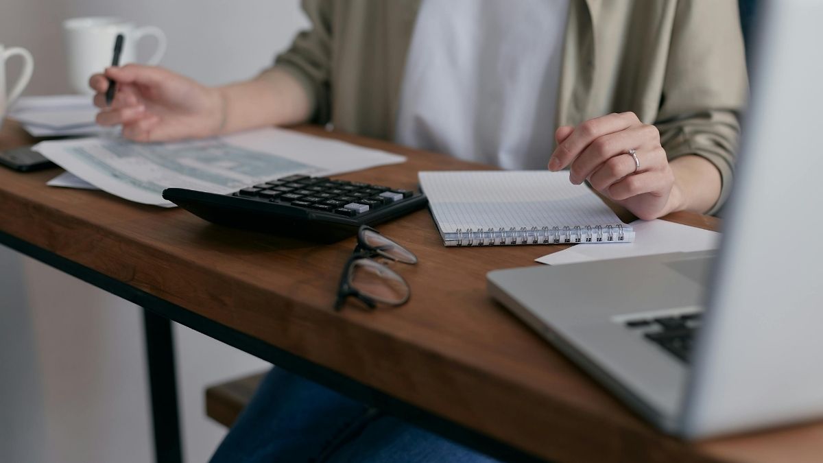 Plaćanje poreza Pexels