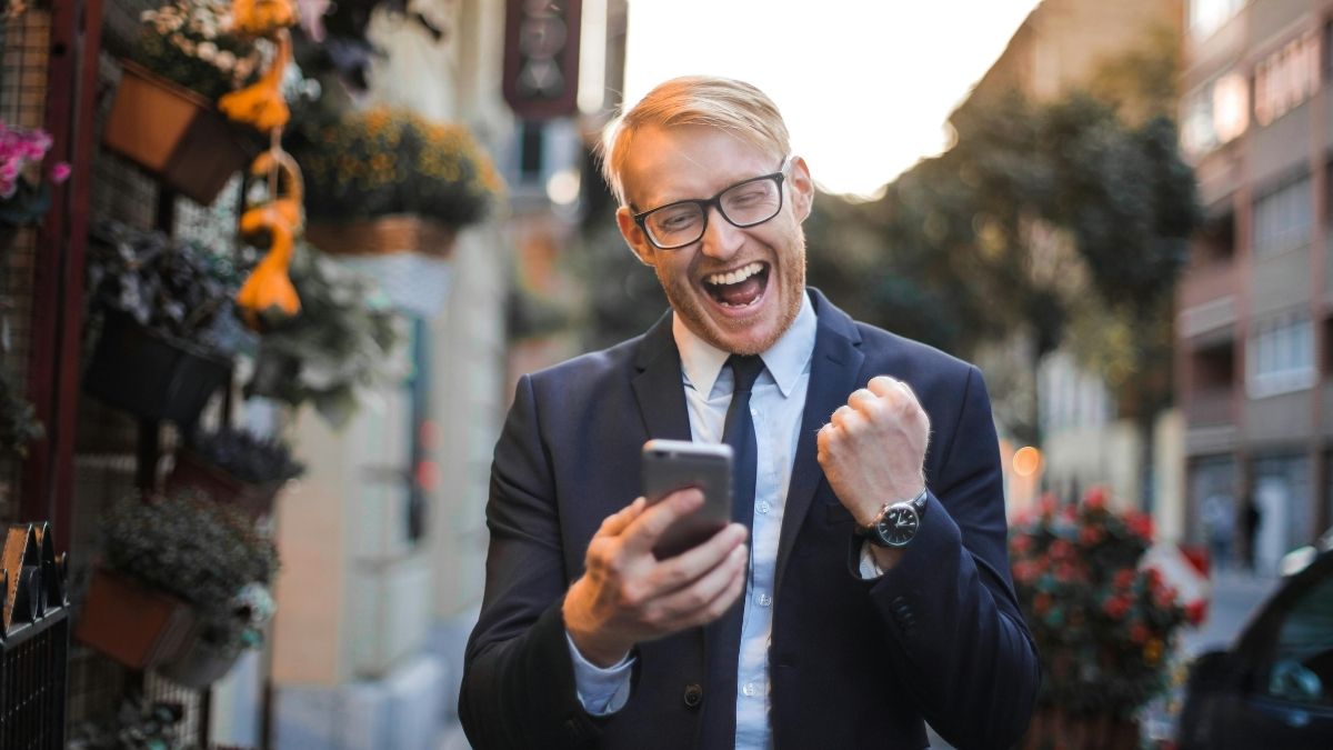 Rezultati, poslovni čovjek, zadovoljstvo Pexels