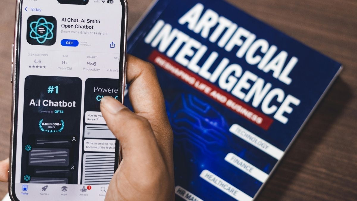 Chat GPT, mobitel, pretraživanje Pexels