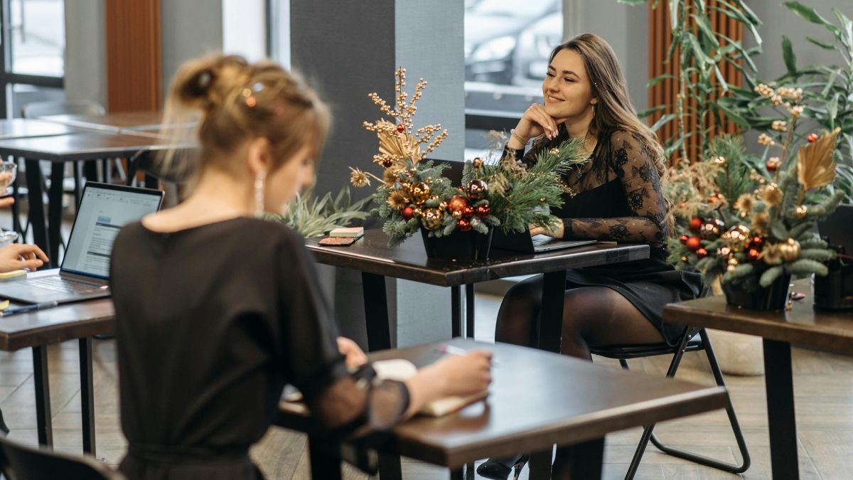 Kolegice, blagdani Pexels