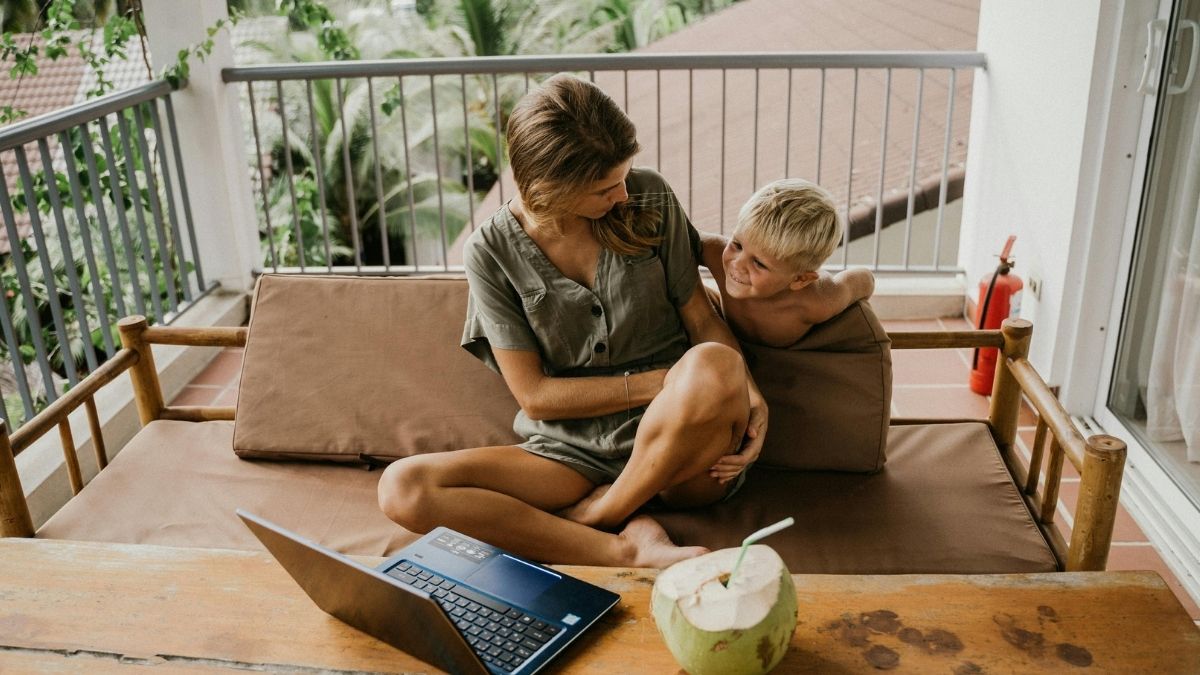 Rad od kuće, rad na daljinu, remote, obitelj Pexels