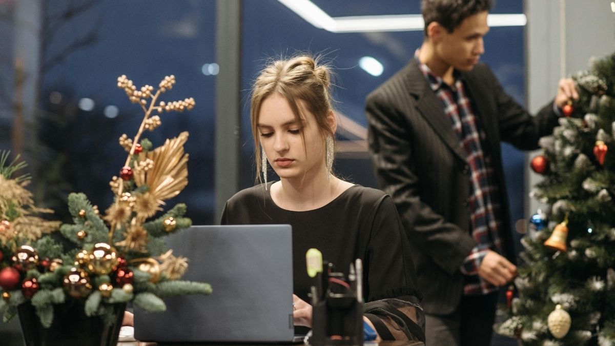 Ured, bor, kićenje Pexels