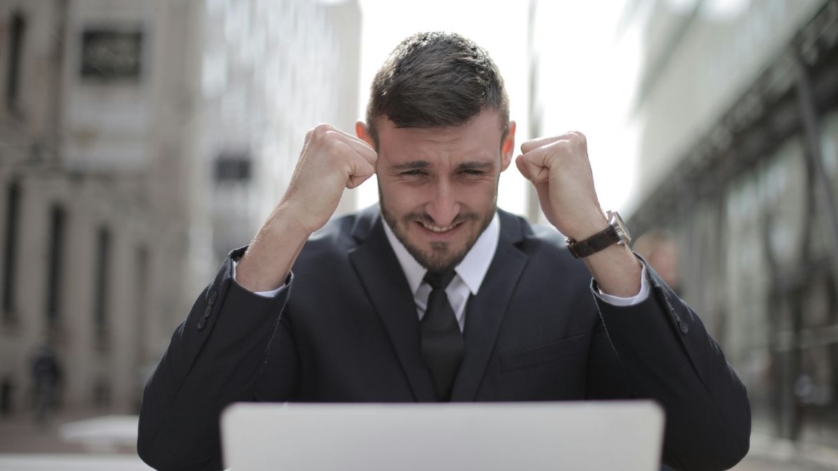 Porez, ispunjen obrazac, poslovanje Pexels