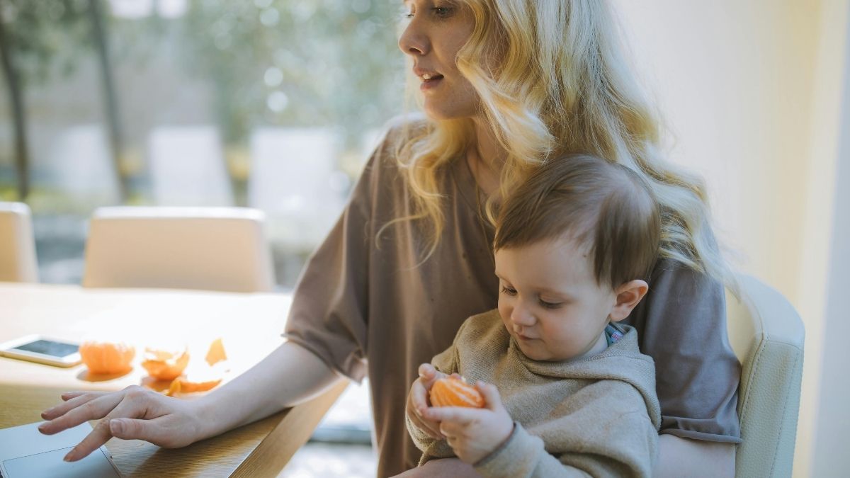 Porodiljni, rad s djecom, djeca, obitelj, zarada, novac Pexels