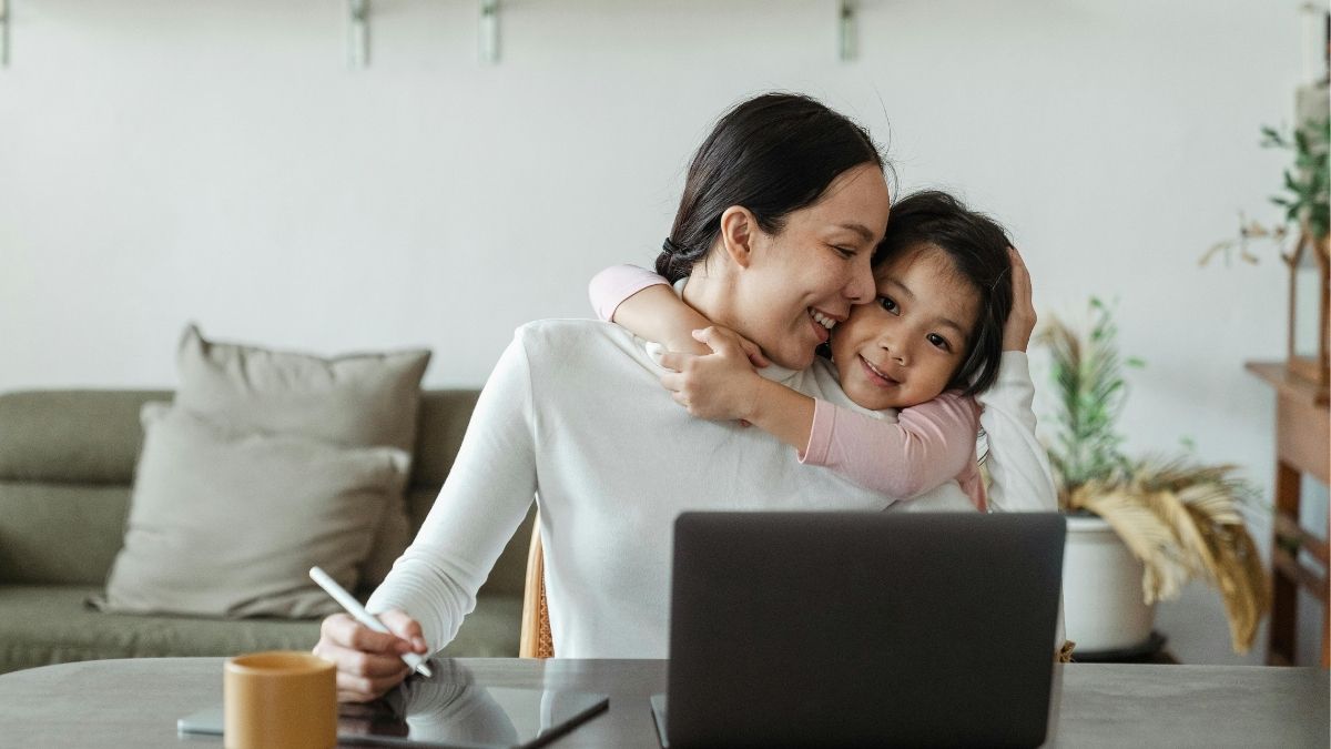 Pozitivan način života, majka, posao, dijete Pexels