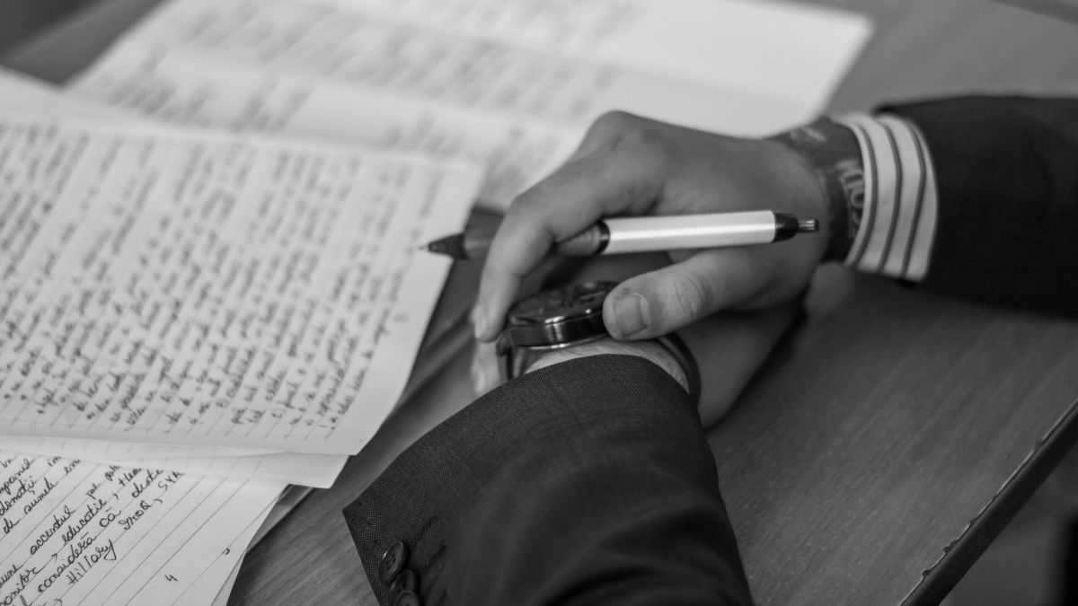 Zakon, materijalna prava Pexels