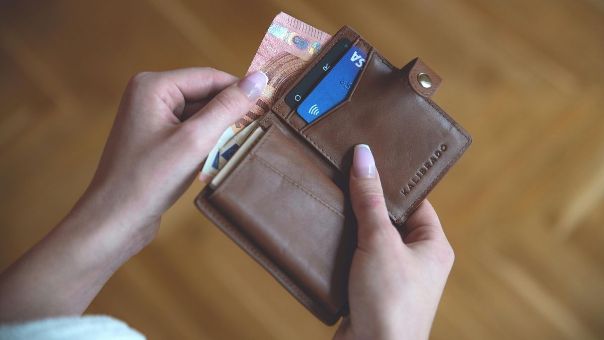 Novčanik, plaća, euri Pexels