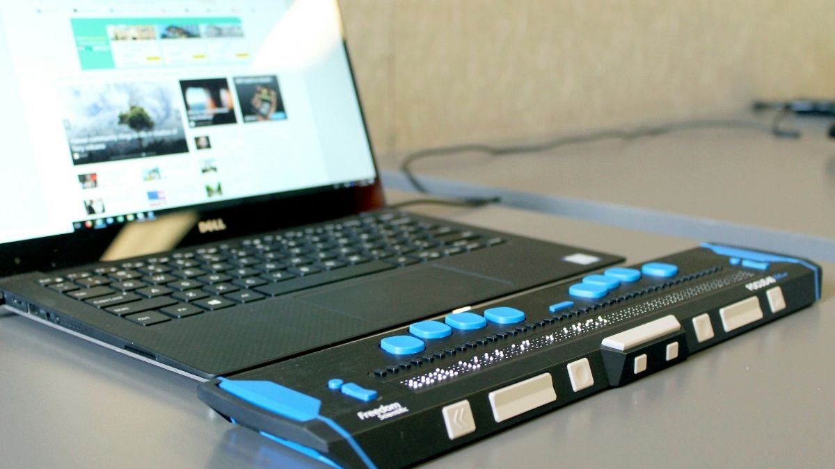 Računalo, slijepi, slabovidni Unsplash