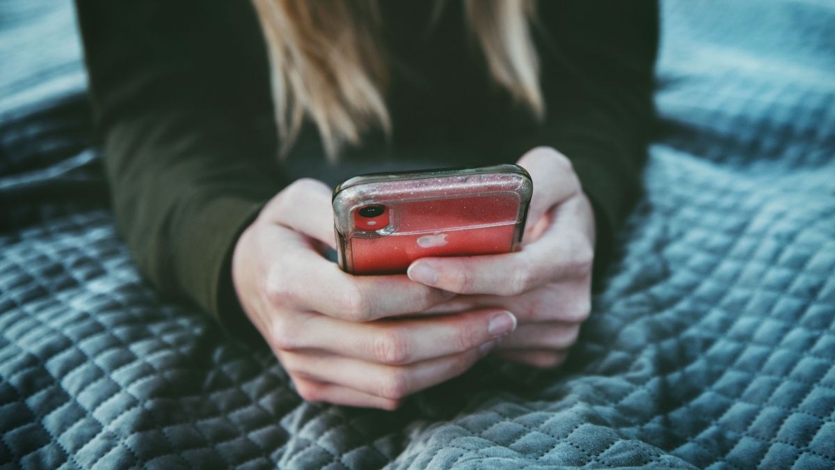Prijava za posao, mobitel, Pexels